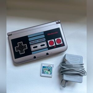 🎮 Nintendo 3DS XL NES Edition – Works Perfectly – w/ Charger & Pokémon Game